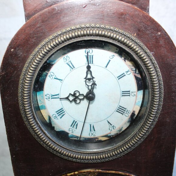 Three Hands Corp. Mantel Clock Style Clock WORKS! - Picture 3 of 13